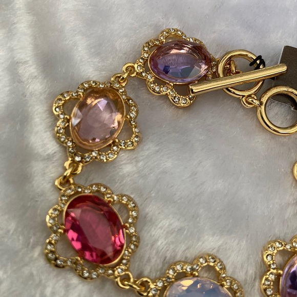 ☘️NWT Gorgeous Carolee New York Bracelet☘️ - Picture 2 of 4